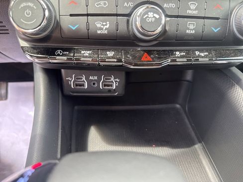 Used 2023 Dodge Durango GT AWD/4WD image 41
