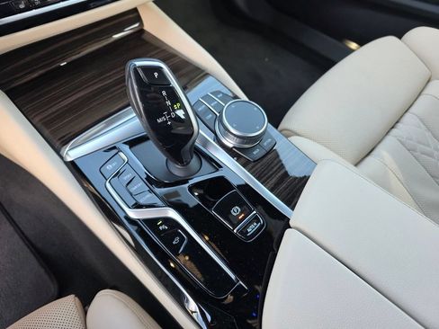 Used 2021 BMW 540i w/ Convenience Package RWD image 23