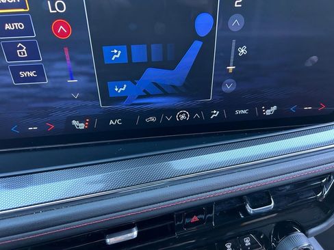 Used 2025 Chevrolet Suburban RST w/ Comfort Package image 35