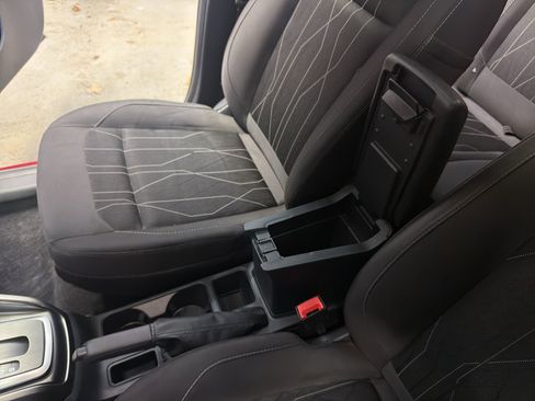 Used 2018 Ford EcoSport SE w/ SE Convenience Package image 18