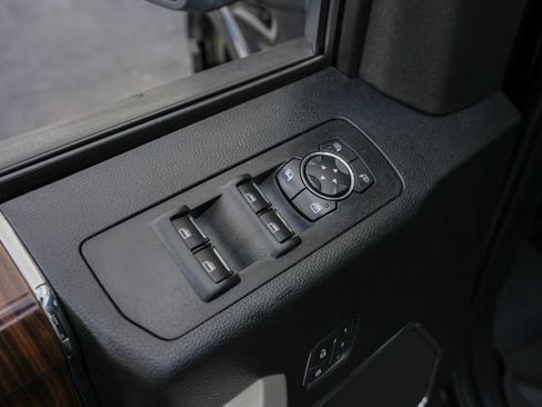 Used 2017 Ford F150 Lariat RWD image 22