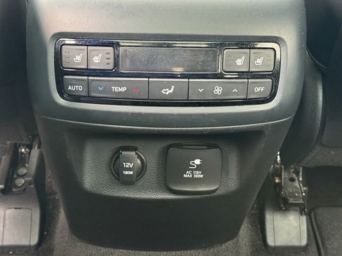 Used 2020 Hyundai Palisade Limited image 18