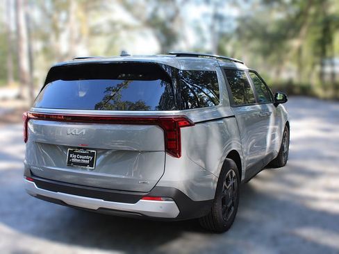New 2026 Kia Carnival EX image 16