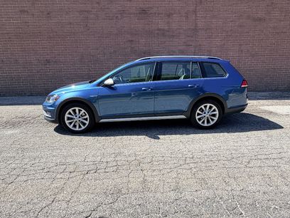 Used 2019 Volkswagen Golf Alltrack SE