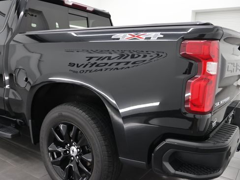 Used 2022 Chevrolet Silverado 1500 RST w/ Convenience Package II AWD/4WD image 32
