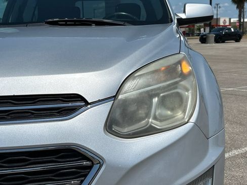 Used 2017 Chevrolet Equinox LT w/ Convenience Package FWD image 12