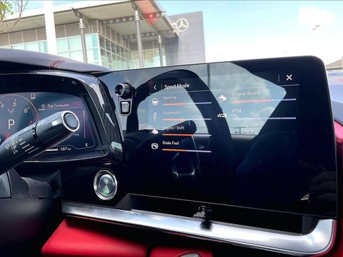 Used 2021 Chevrolet Corvette Stingray Premium Cpe w/ Z51 Performance Package image 31