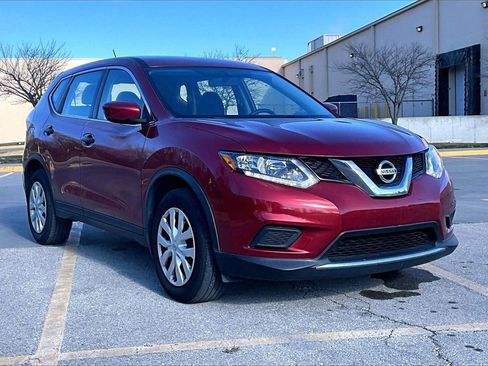 Used 2016 Nissan Rogue S image 3