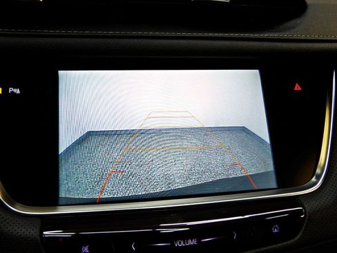 Used 2019 Cadillac XT5 FWD image 17