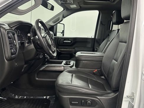 Used 2022 Chevrolet Silverado 2500 LTZ w/ LTZ Plus Package image 12