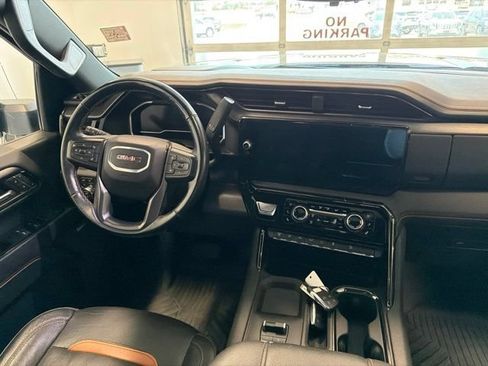 Used 2024 GMC Sierra 2500 AT4 w/ AT4 Premium Plus Package AWD/4WD image 24