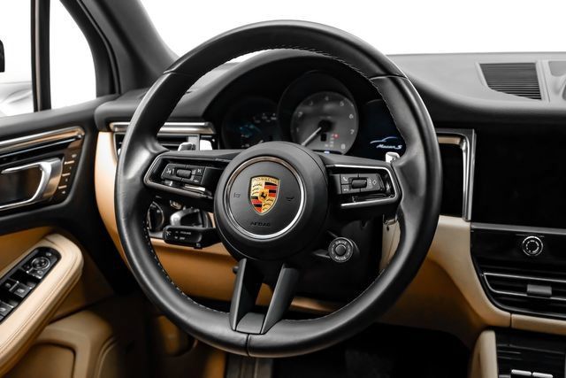 Used 2022 Porsche Macan S AWD/4WD image 23