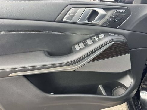 Used 2020 BMW X7 xDrive40i w/ Premium Package AWD/4WD image 23