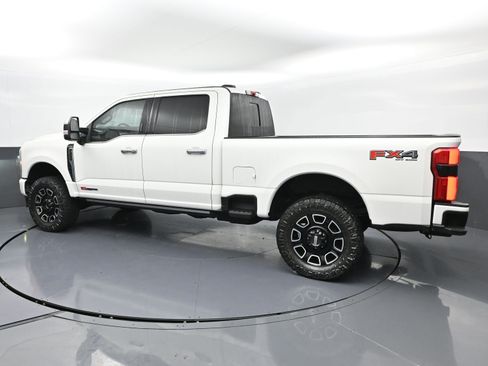 Used 2024 Ford F250 Platinum image 26