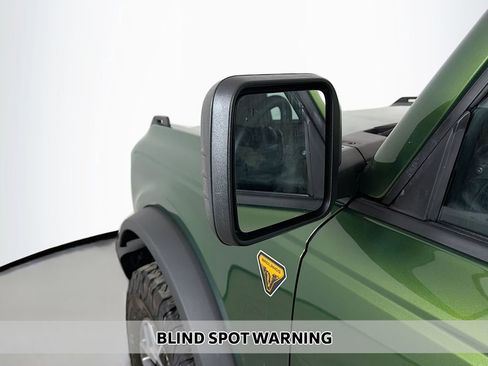 Used 2025 Ford Bronco Badlands image 5