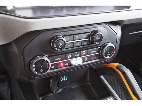 Used 2022 Ford Bronco Badlands image 22