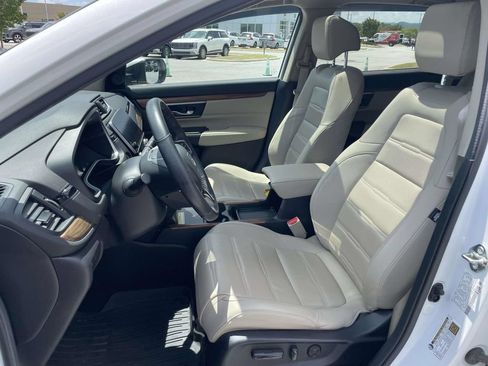 Used 2020 Honda CR-V Touring image 8
