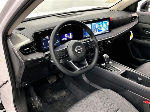 New 2026 Nissan Kicks SV FWD image 7
