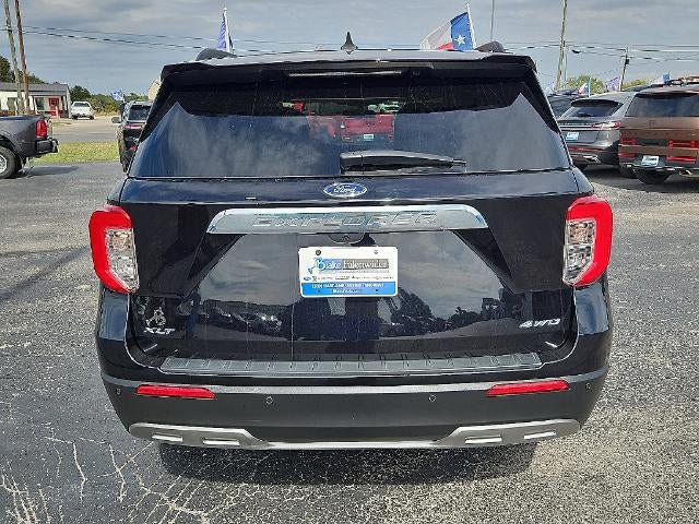 Used 2024 Ford Explorer XLT w/ Equipment Group 202A AWD/4WD image 6
