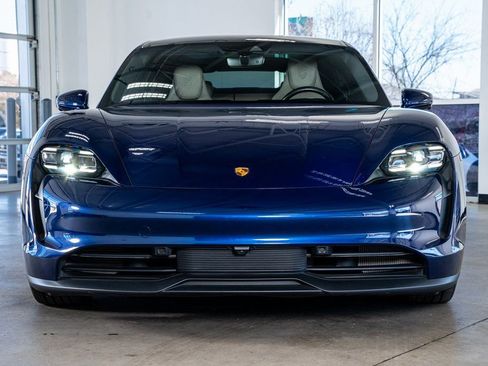 Used 2021 Porsche Taycan image 3