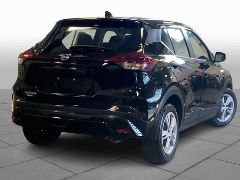 Used 2024 Nissan Kicks S image 12