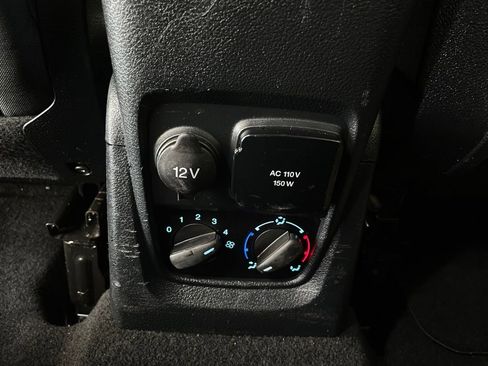 Used 2020 Ford Transit Connect XL image 16