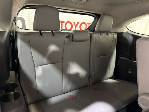 Used 2022 Toyota Highlander Limited AWD/4WD image 17