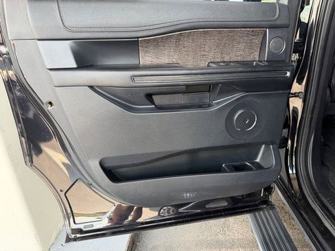 Used 2019 Ford Expedition Max Limited w/ Equipment Group 302A AWD/4WD image 11