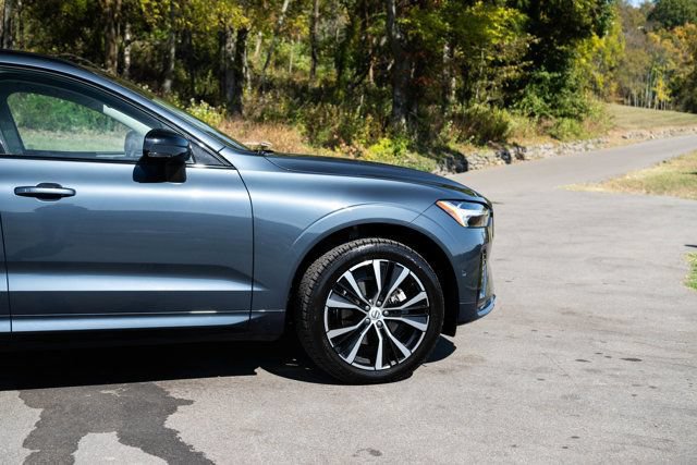 Used 2023 Volvo XC60 B5 Plus w/ Climate Package AWD/4WD image 11