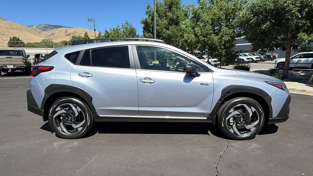 New 2026 Subaru Crosstrek 2.5i Limited w/ Convenience Package AWD/4WD image 2