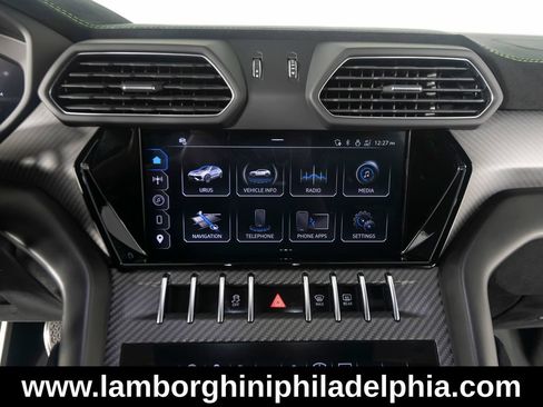 Used 2024 Lamborghini Urus Performante AWD/4WD image 24