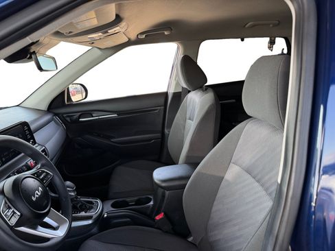 Used 2026 Kia Seltos LX FWD image 10