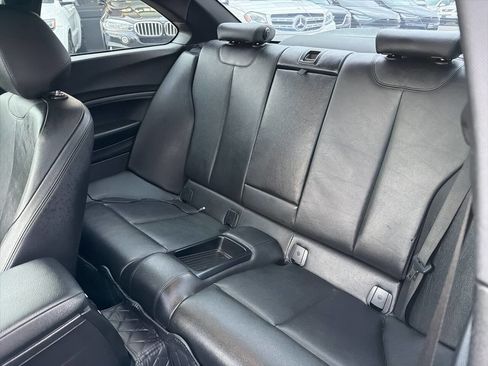 Used 2016 BMW M235i Coupe image 23