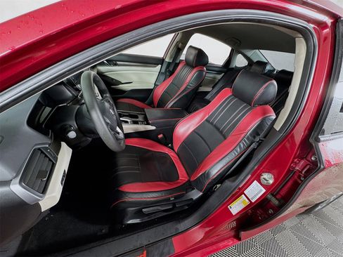 Used 2019 Honda Accord LX image 12