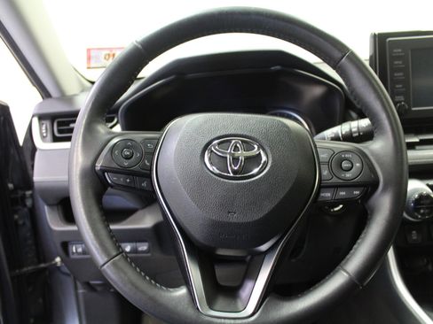Used 2019 Toyota RAV4 XLE image 8