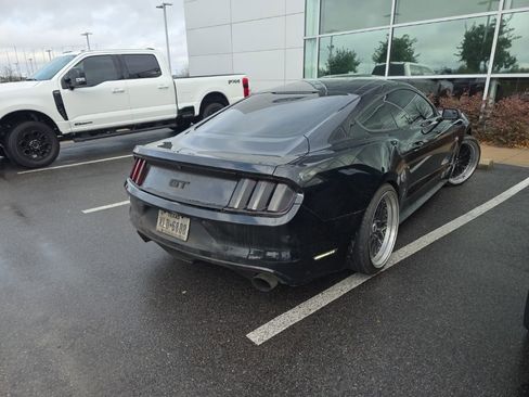 Used 2016 Ford Mustang GT image 6