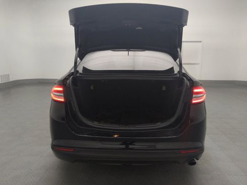 Used 2017 Ford Fusion SE w/ Fusion SE Technology Package image 29