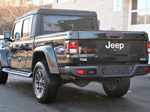 Used 2020 Jeep Gladiator Overland w/ Cold Weather Group image 3
