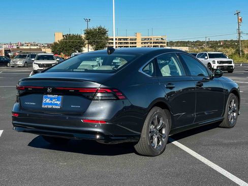 New 2025 Honda Accord EX-L image 6