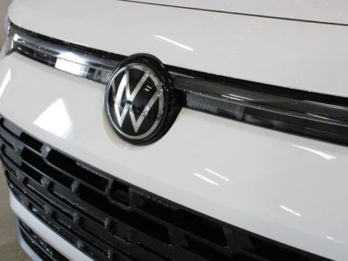 New 2026 Volkswagen Tiguan S AWD/4WD image 32