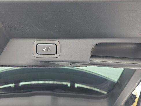 Used 2019 Land Rover Range Rover Sport Supercharged image 16