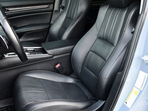 Used 2022 Honda Accord Touring image 16