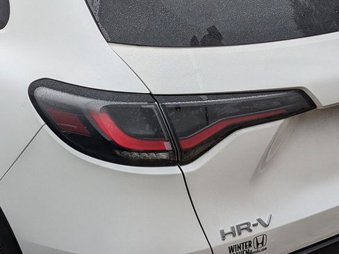 Used 2023 Honda HR-V Sport image 11