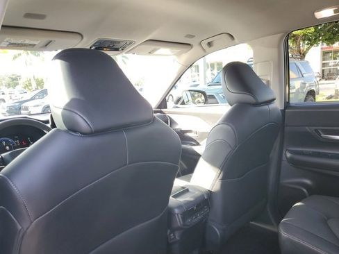 Used 2024 Toyota Grand Highlander XLE image 10