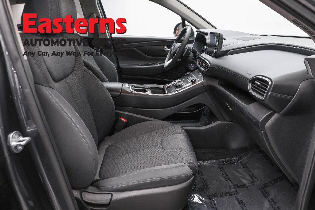 Used 2023 Hyundai Santa Fe SE AWD/4WD image 25