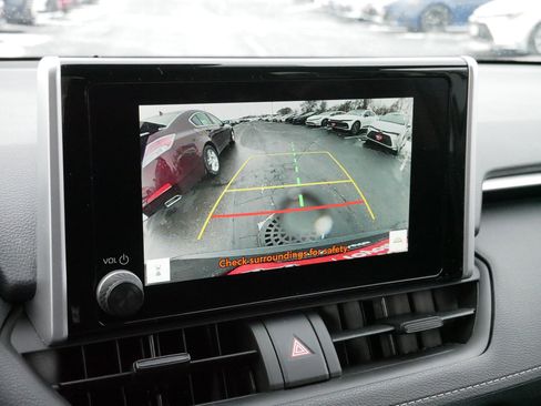 Certified 2025 Toyota RAV4 XLE image 30