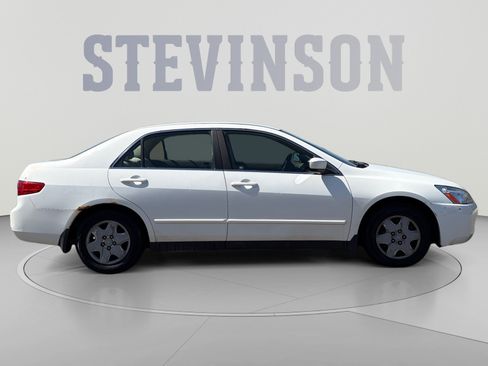 Used 2005 Honda Accord LX image 6