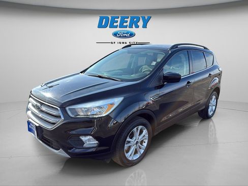 Used 2018 Ford Escape SE image 9