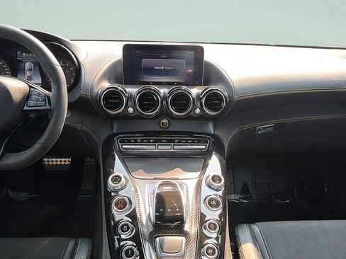 Used 2019 Mercedes-Benz AMG GT R image 13