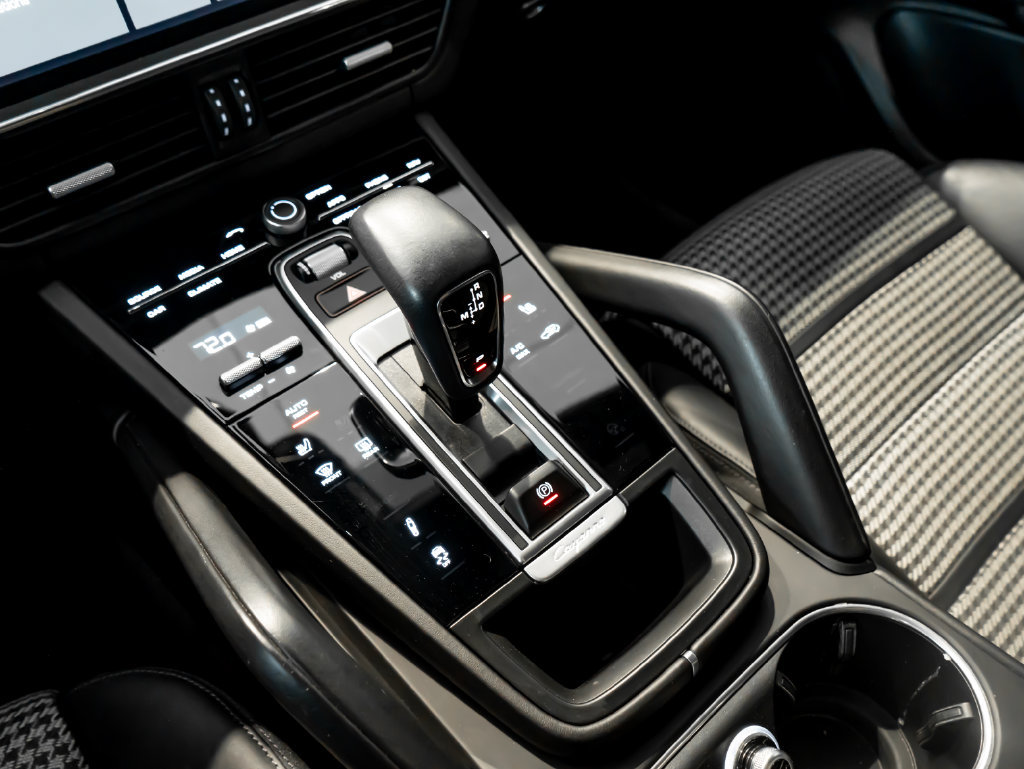 Certified 2021 Porsche Cayenne GTS AWD/4WD image 22